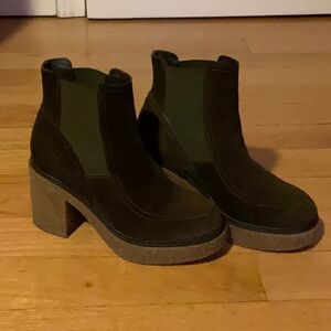 Waterproof olive green platform boots sz 37